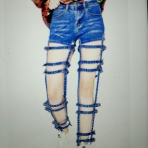 Rihana style stunning cut blue jeans